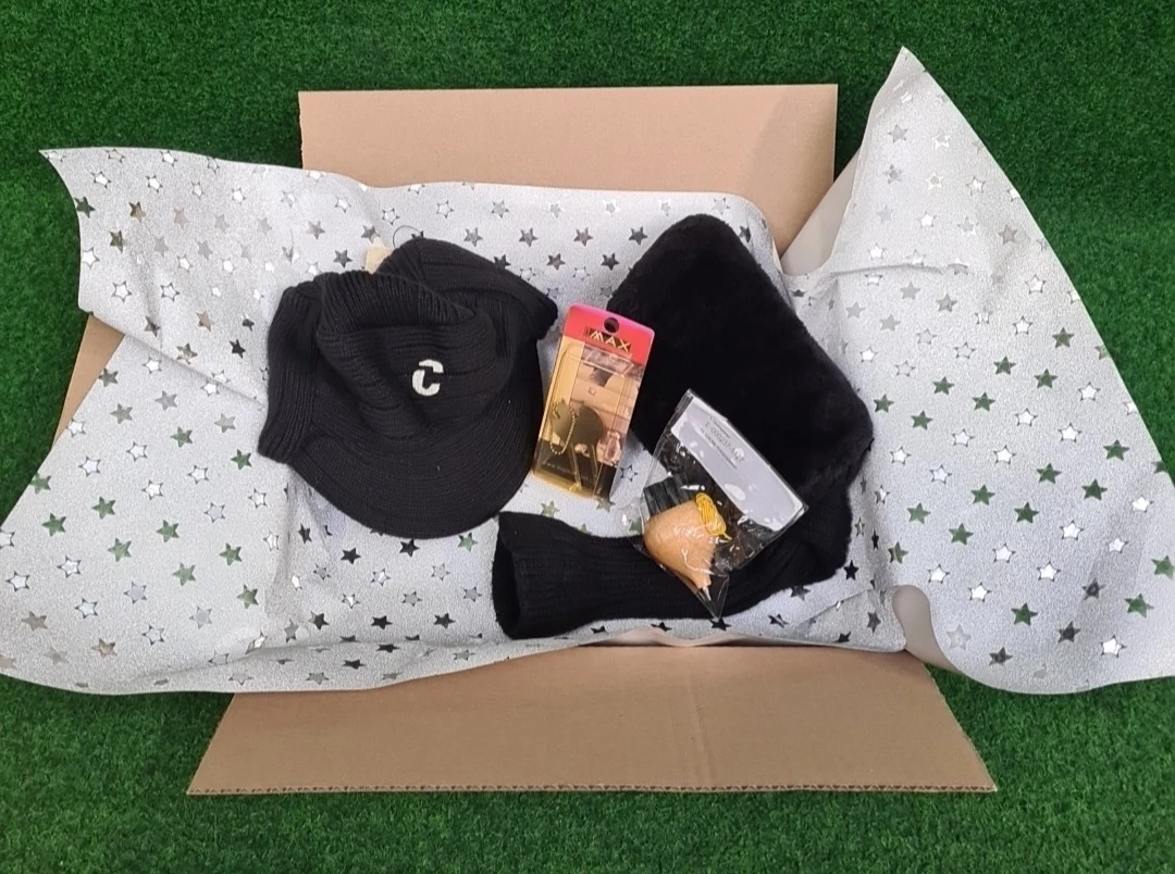 MARKEN MIX Golf Geschenkset, Warme Woll-Mütze von Duca Del Cosma, 5-Holz Schlägerhaube von Hickory, Reinigungsbürste von Silverline & Pitchgabel von Big Max, Schwarz, One Size, Herren - Abbildung 1