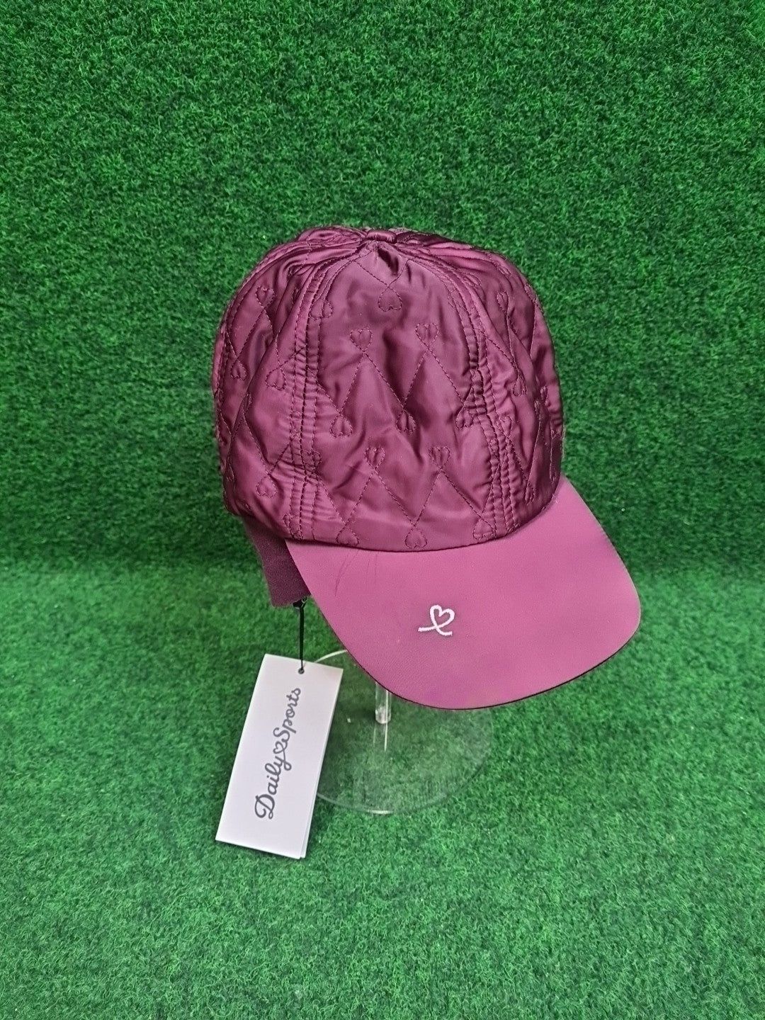 MARKEN MIX Golf Geschenkset, Warme Cap mit Ohrenschutz und Handwärmer von DAILYSPORTS, Tommy Armour Ball, Sportsocken & Tees, Weinrot, One Size, Klettverschluss, Damen - Abbildung 2