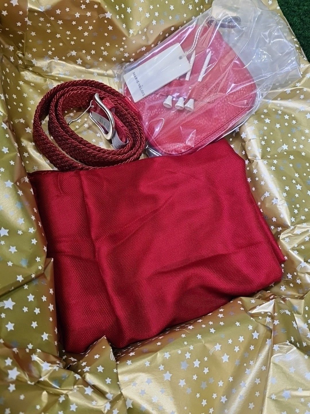 Marken Mix Golf Geschenkset, Golftasche mit Tees von MARIE VALOIS, Stretch-Gürtel - Abbildung 1