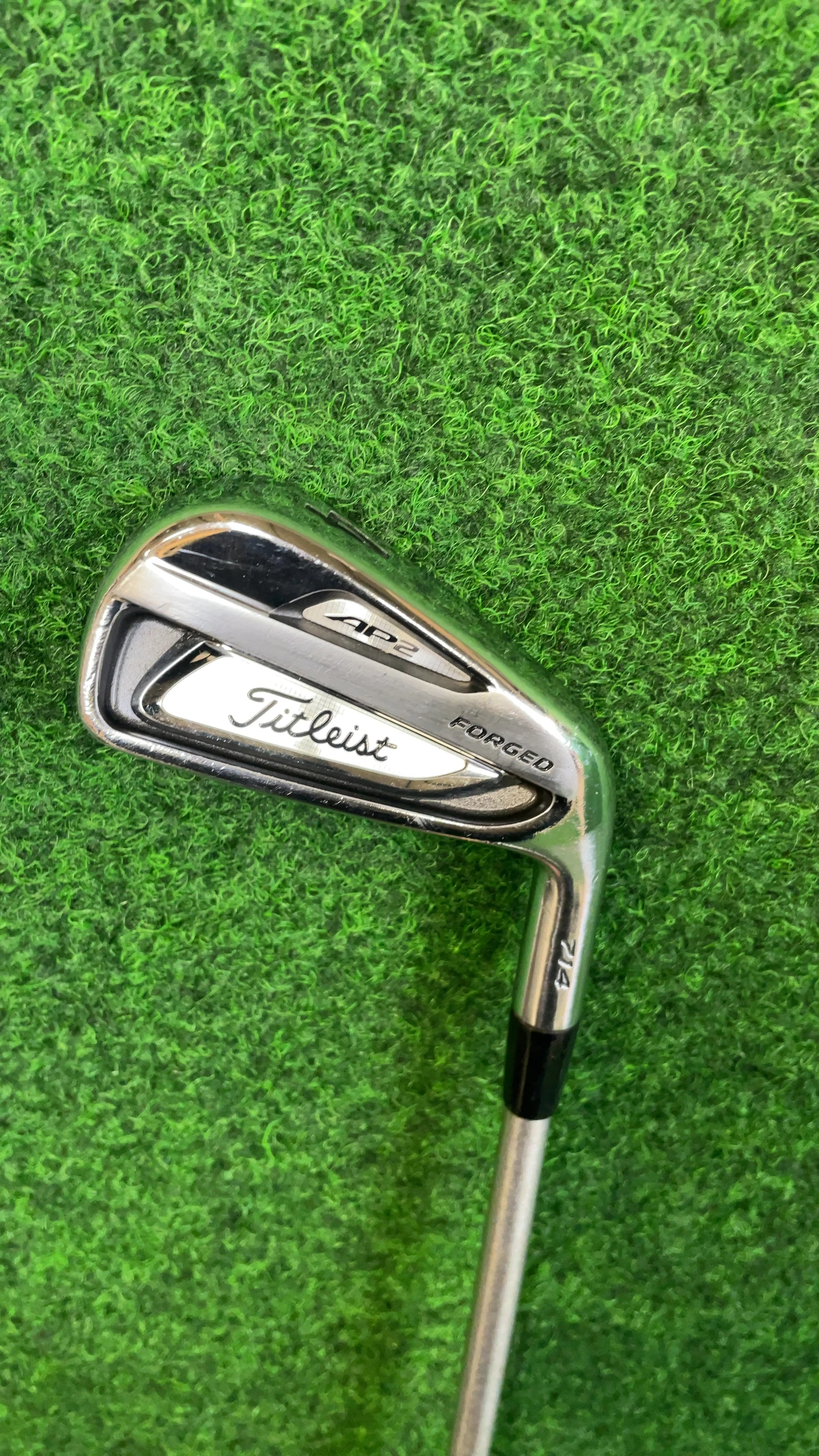 Titleist 714 AP2 4-Eisen - Herren (Stahl, 38,5, Rechts, X-Stiff)