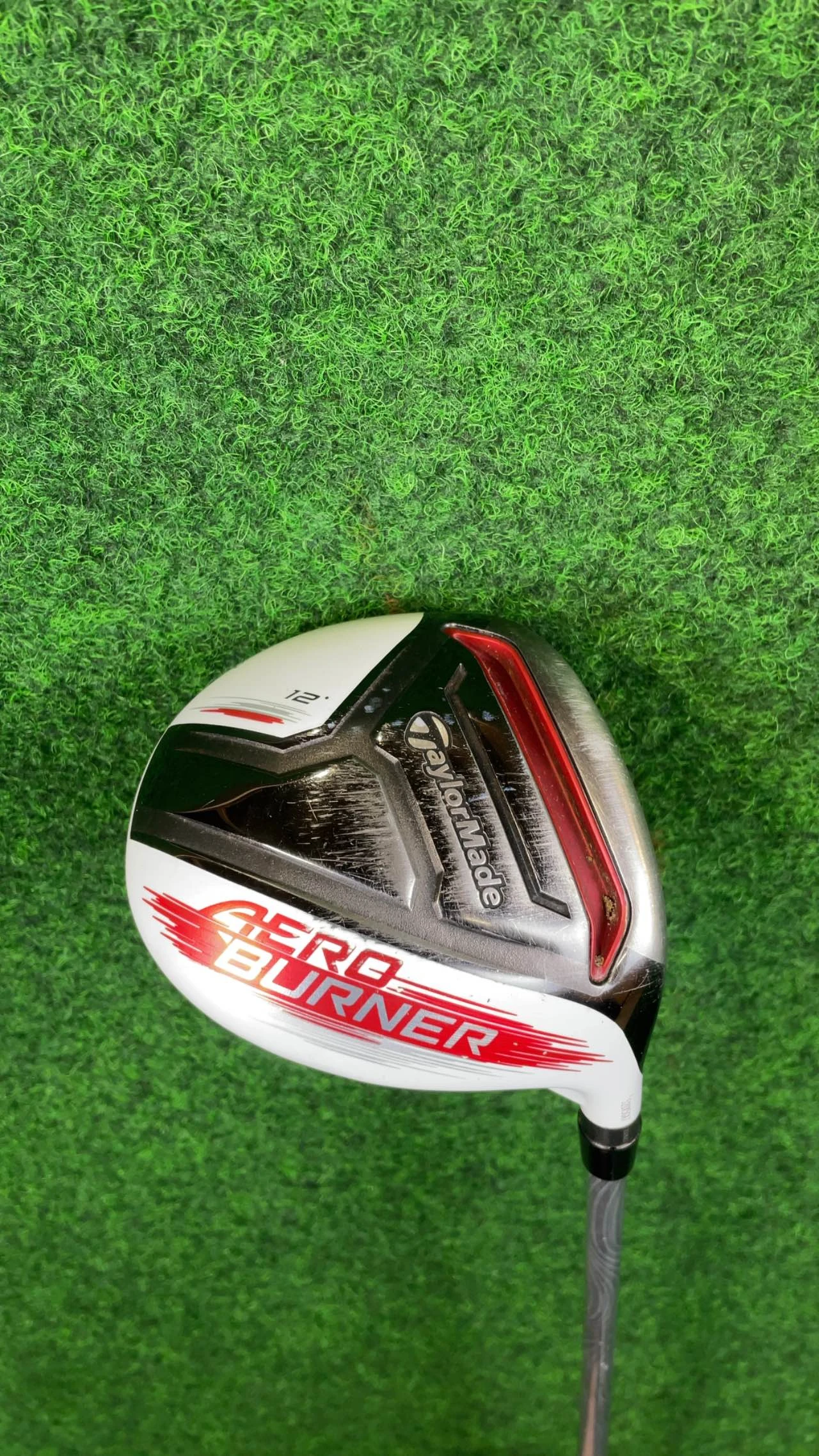 TAYLORMADE AeroBurner Driver - Herren (Graphit, 43, Rechts, 12°, Regular)